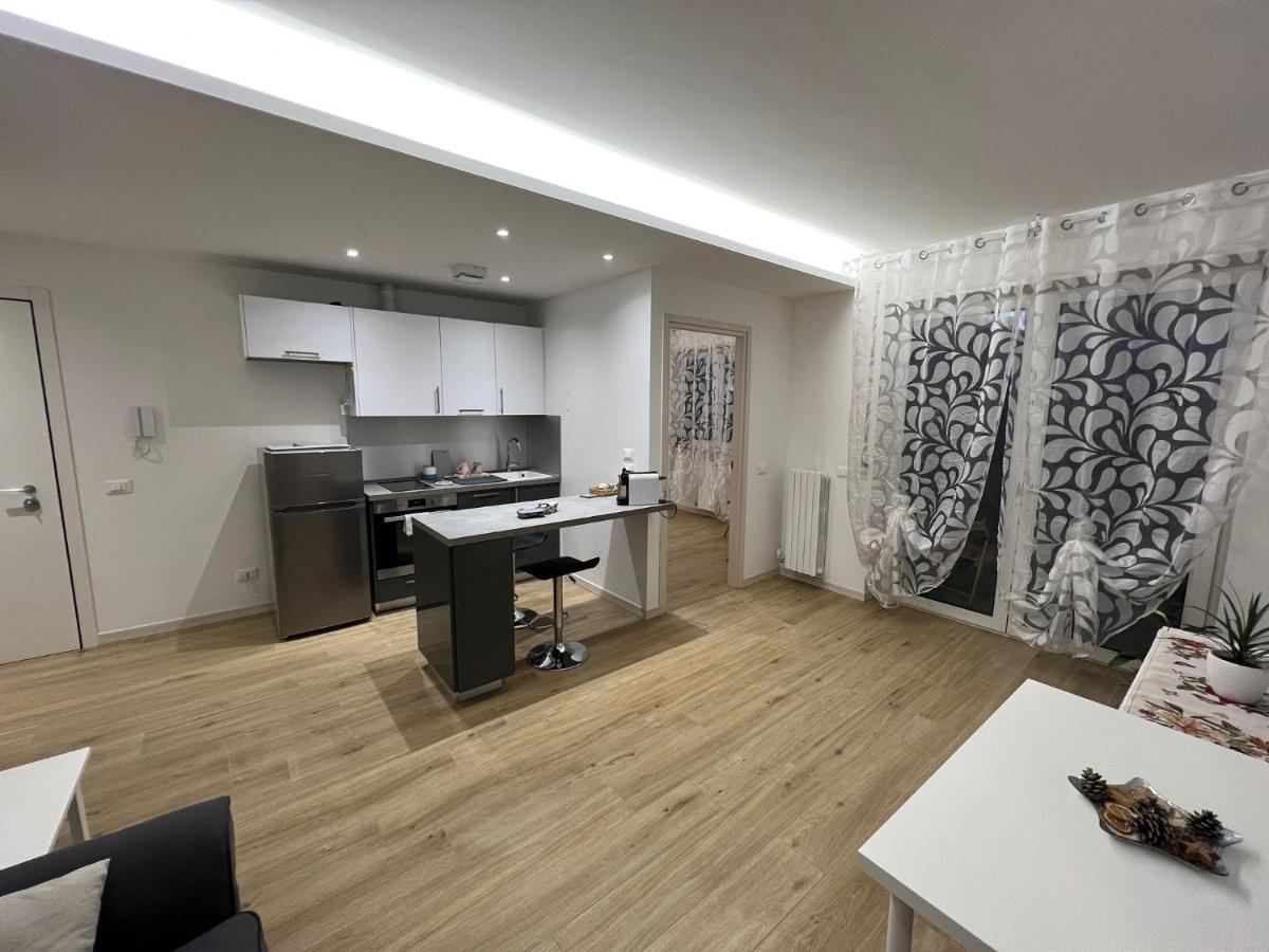 Appartamento Con Due Camere Da Letto E Free Park Verona Exterior photo